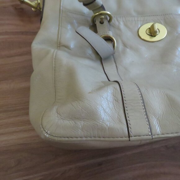 COACH Chelsea Taupe Tan Patent Leather Turnlock Shoulder Zip Up Tote Bag - Picture 6 of 15